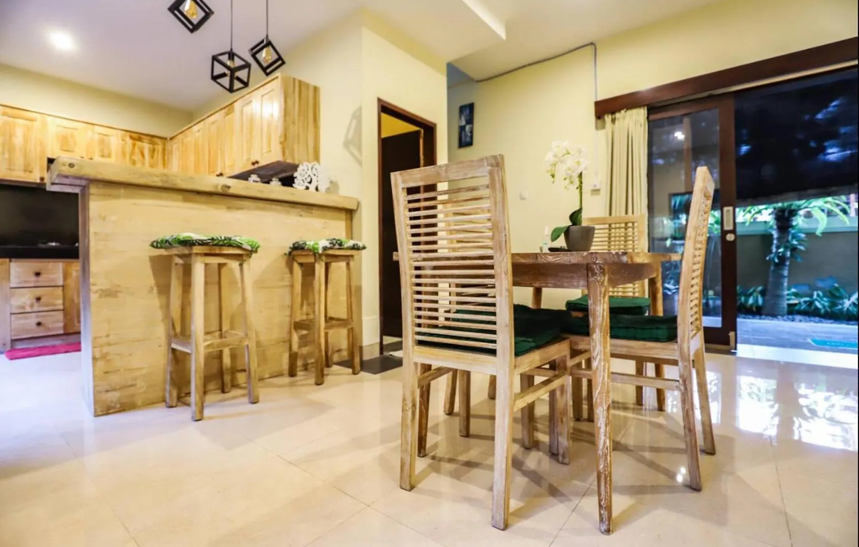 Ubud Legacy Villa 0*, Ubud (Bali)